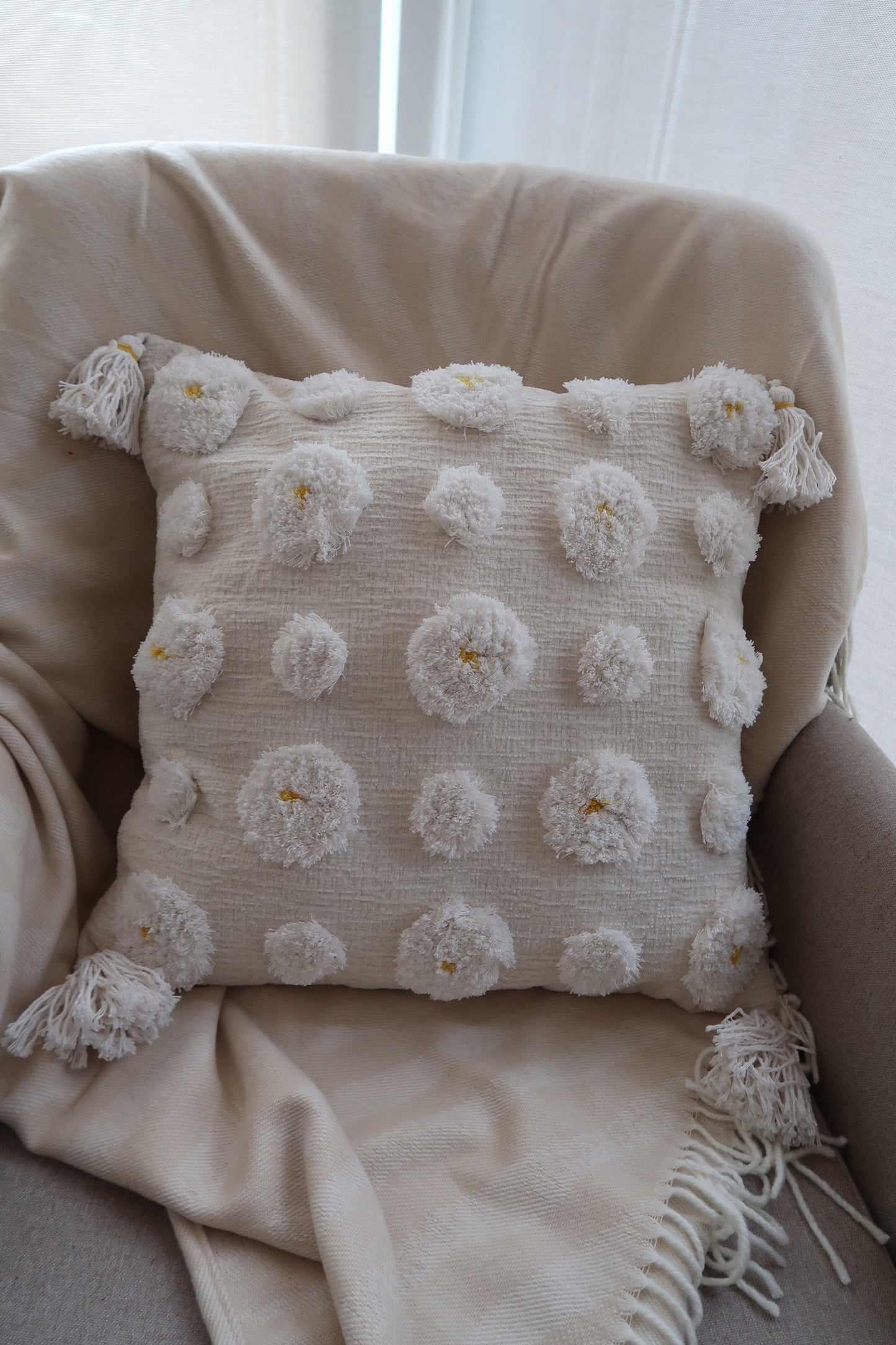 DAISY Luxe Woven Cushion Cover